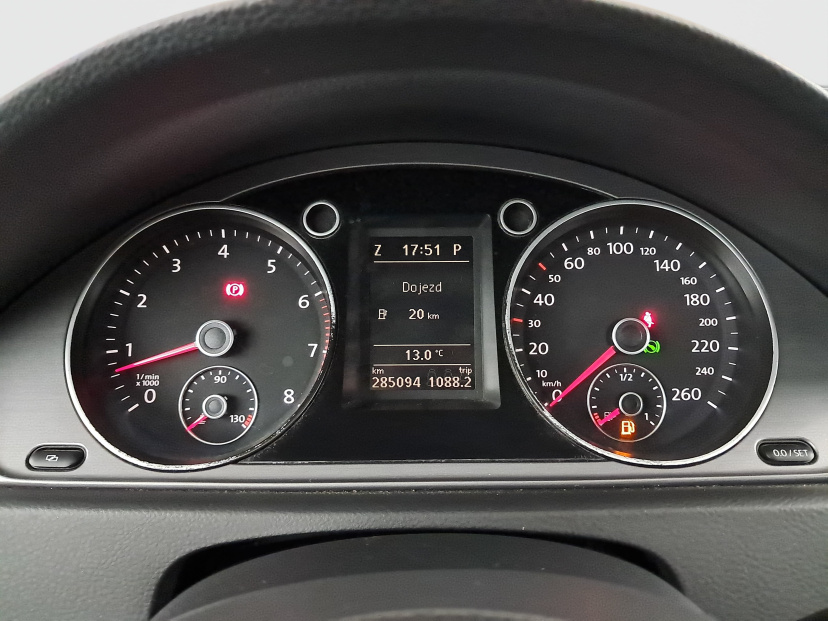 Volkswagen Passat, 2011