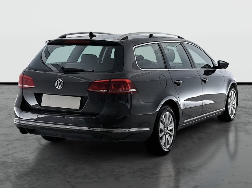 Volkswagen Passat, 2011