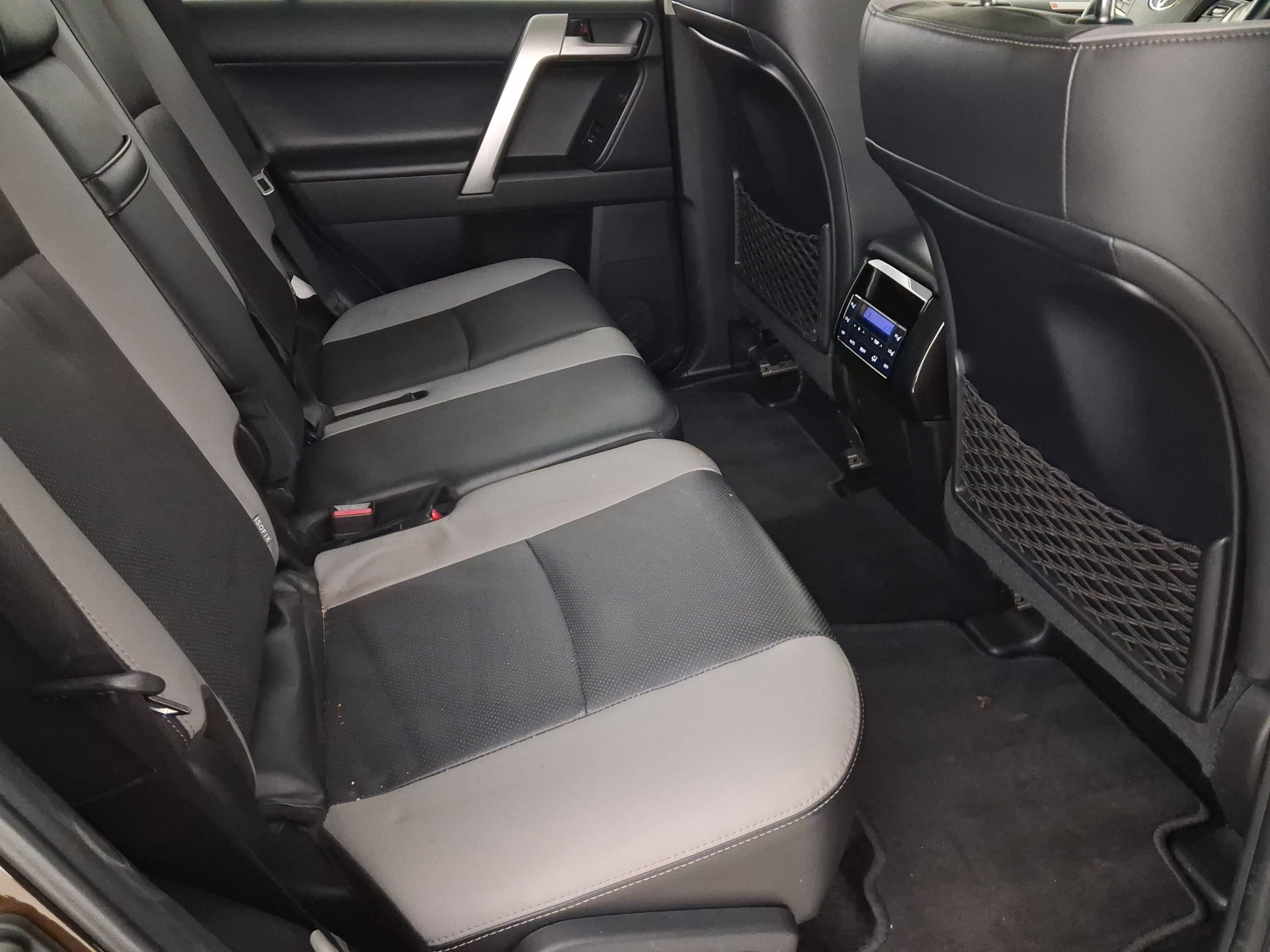 Toyota Land Cruiser - 2023