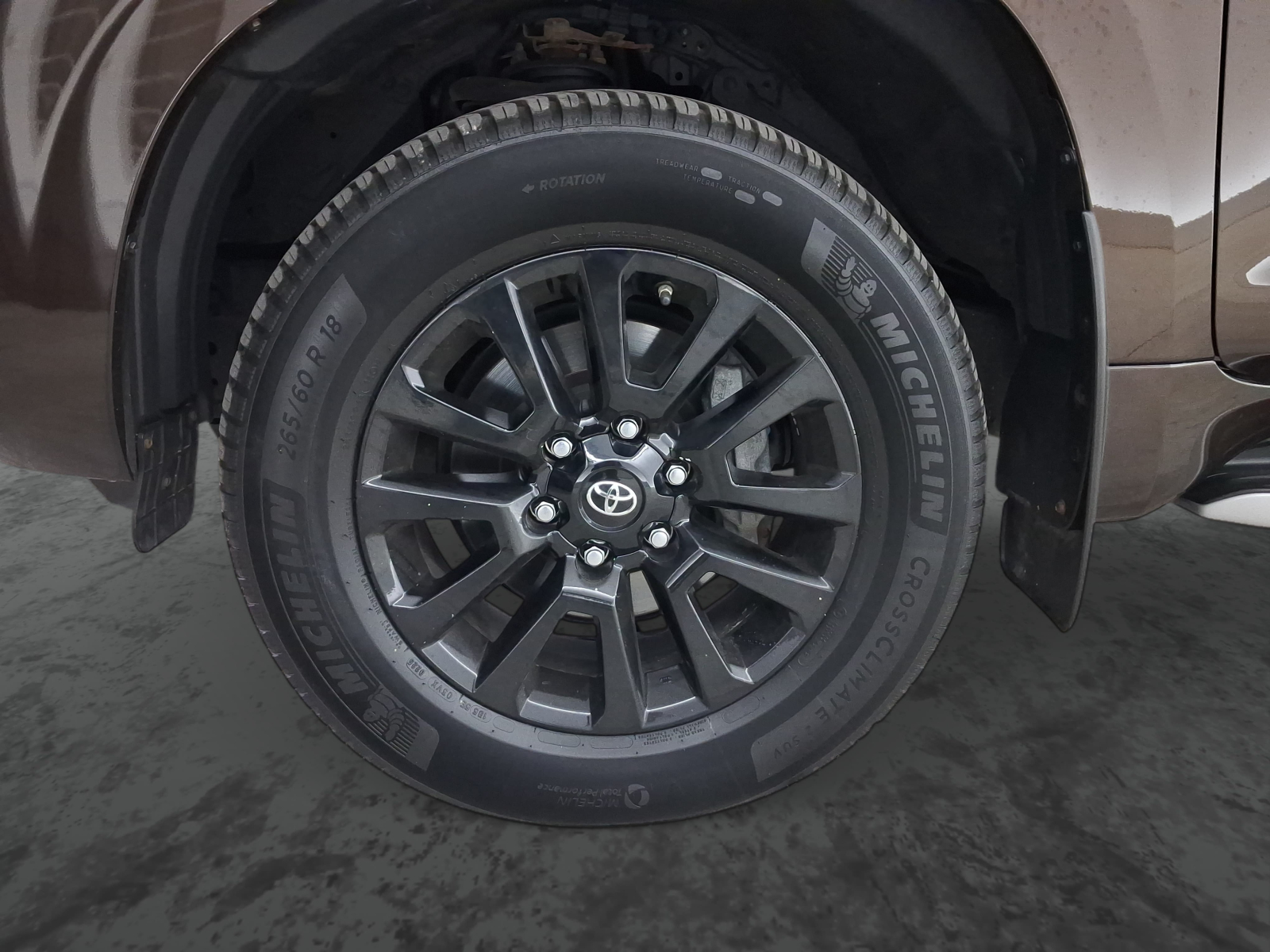 Toyota Land Cruiser - 2023
