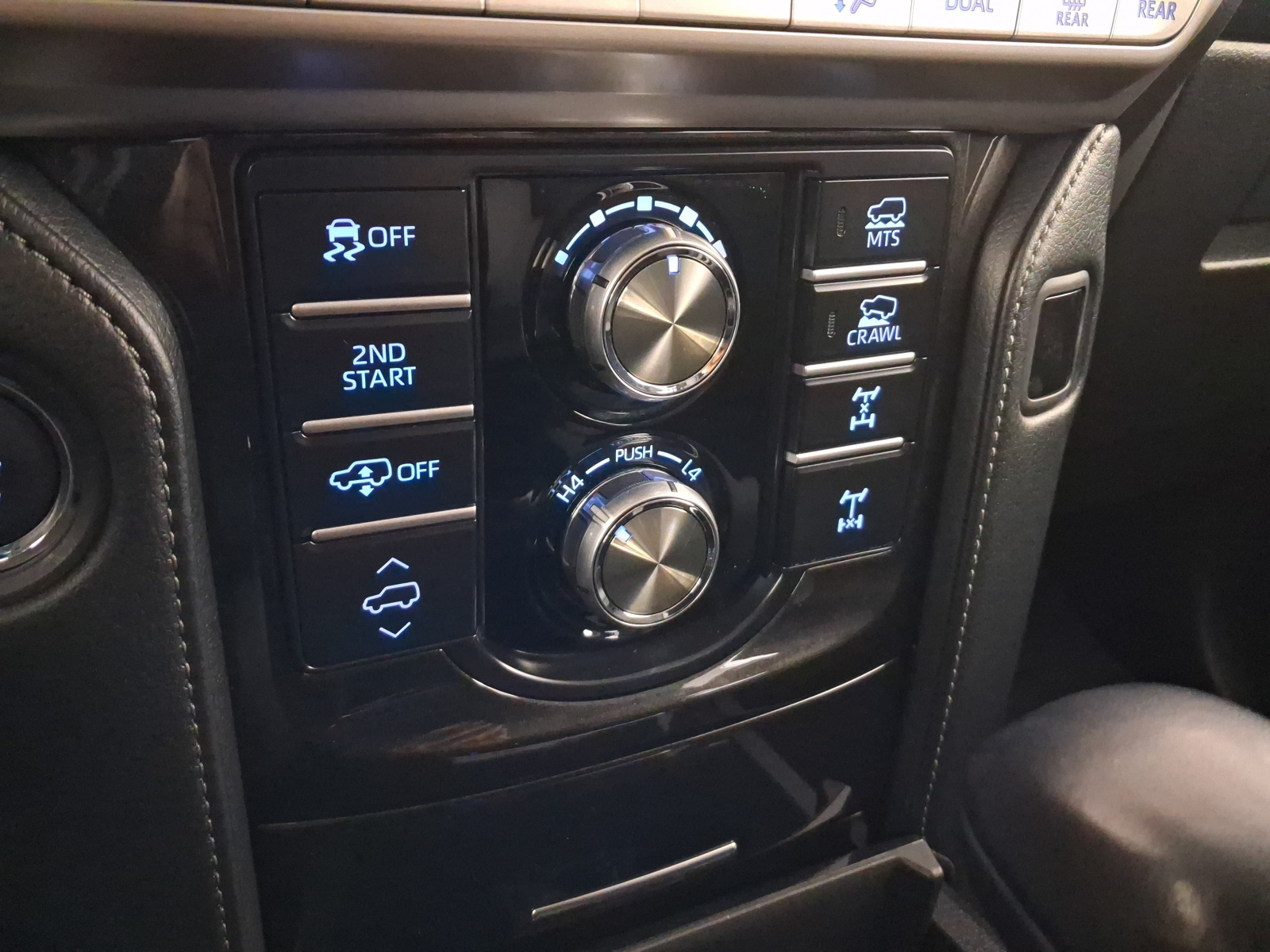 Toyota Land Cruiser - 2023