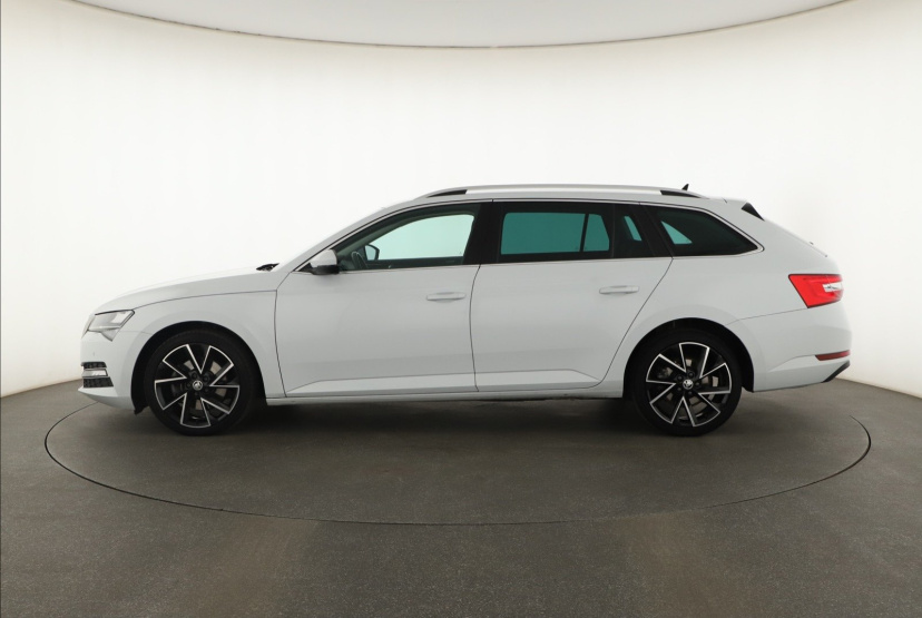 Škoda Superb, 2022