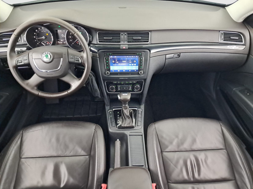 Škoda Superb, 2012
