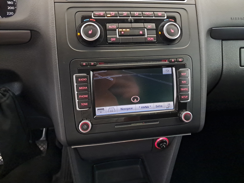 Volkswagen Touran, 2011