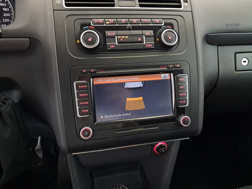 Volkswagen Touran, 2011
