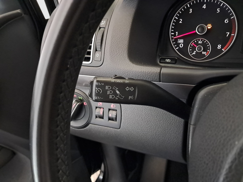 Volkswagen Touran, 2011