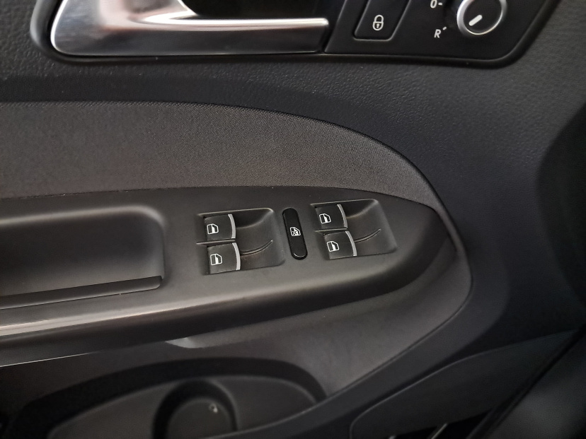 Volkswagen Touran, 2011