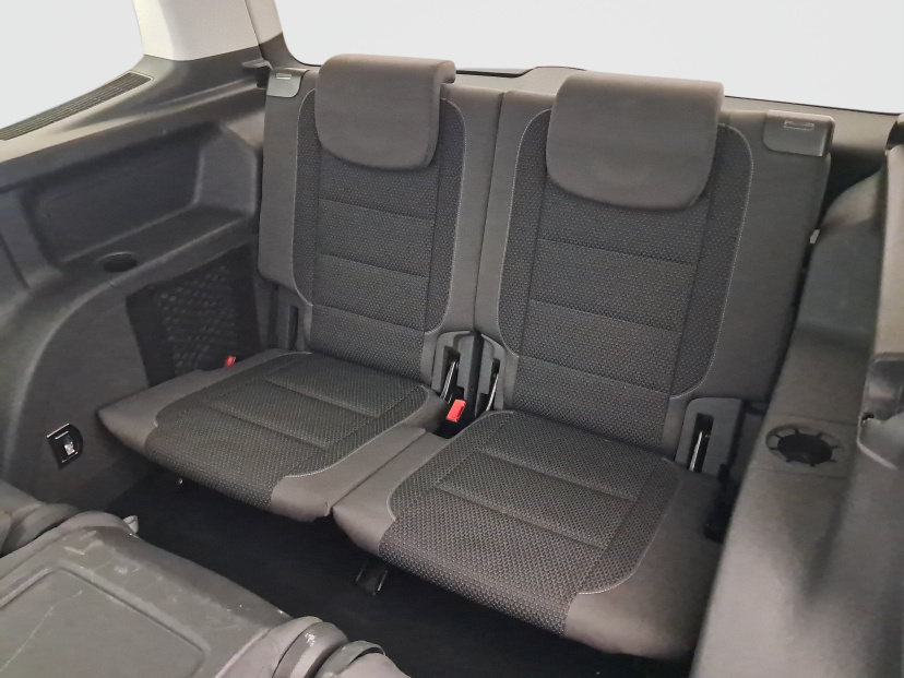 Volkswagen Touran, 2011