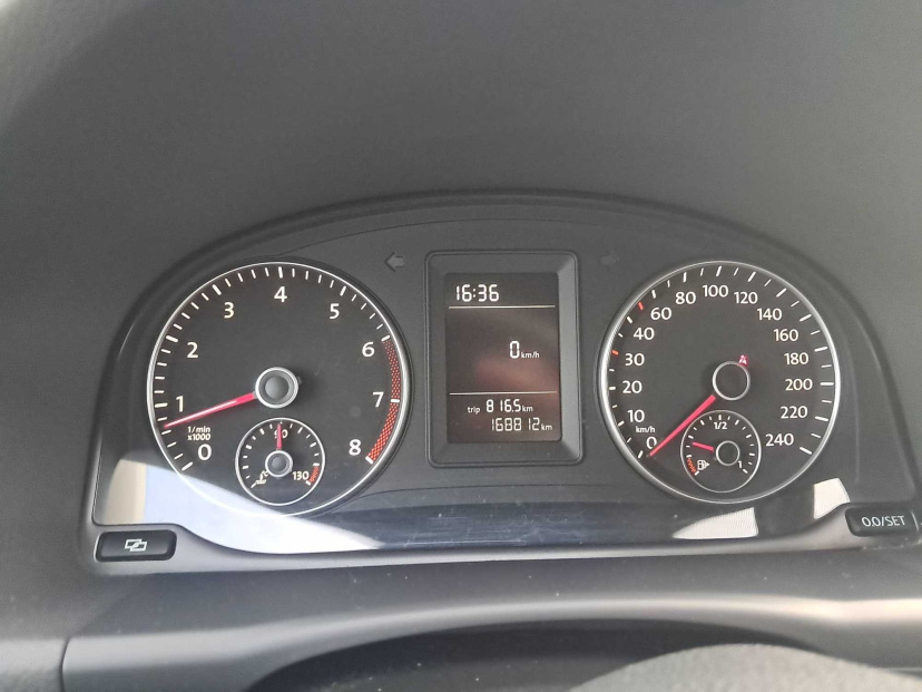 Volkswagen Touran, 2011