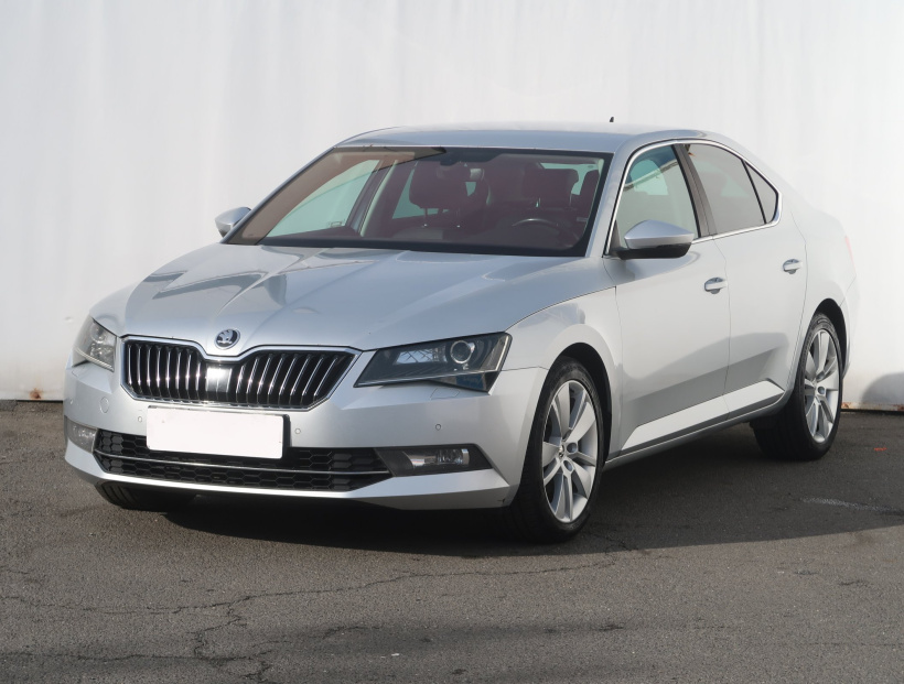 Škoda Superb, 2015