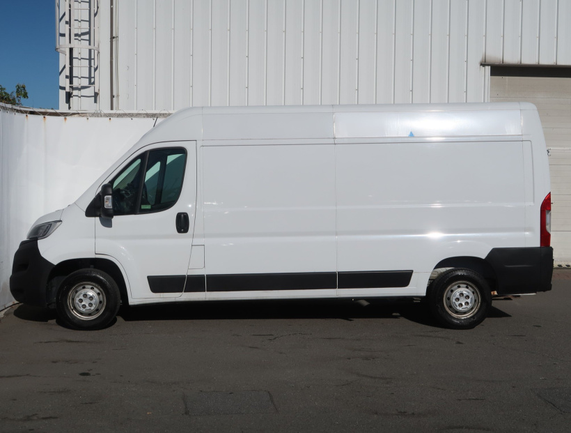 Opel Movano, 2023