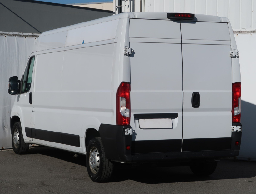 Opel Movano, 2023