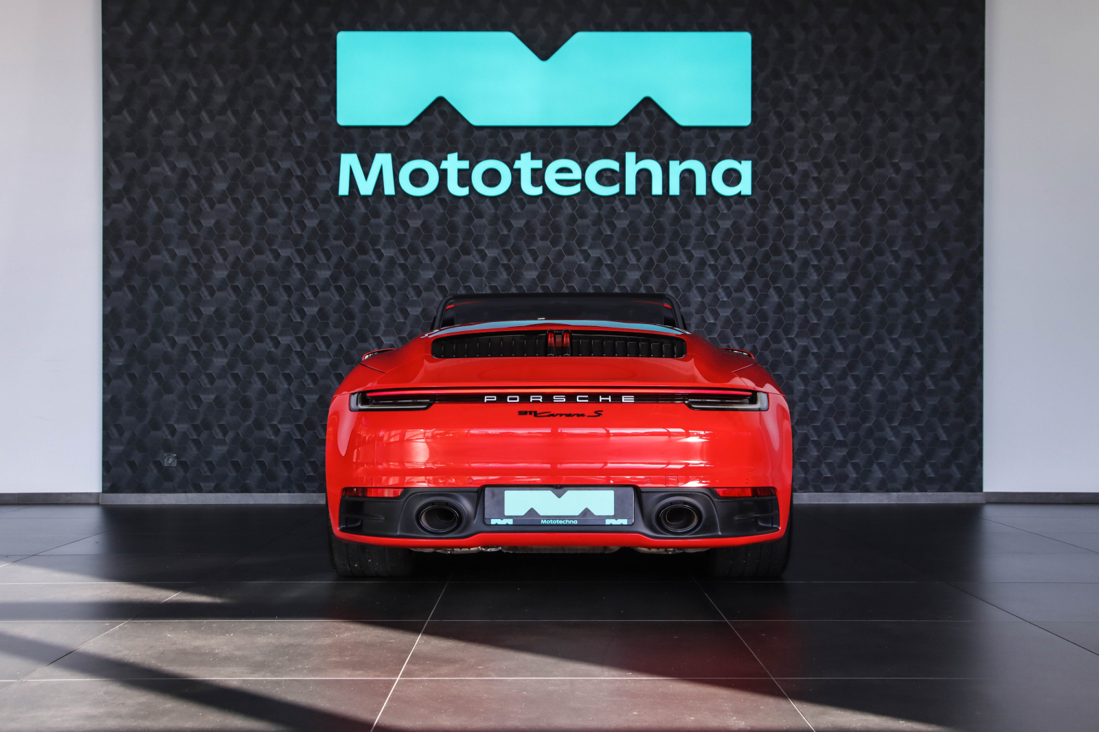 Porsche 911 - 2024