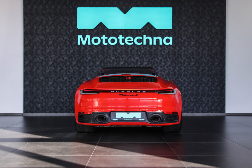 Porsche 911, 2024