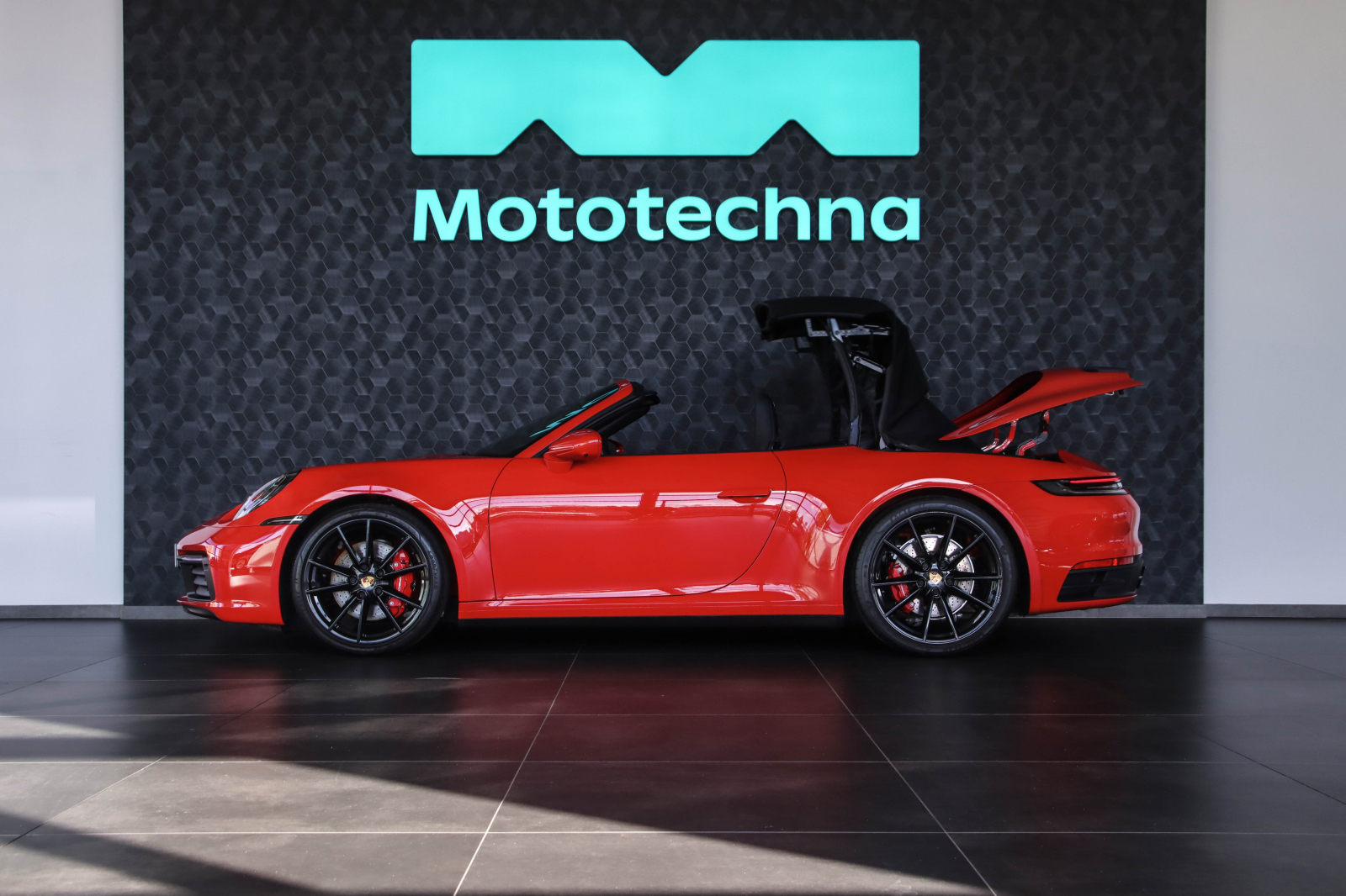 Porsche 911 - 2024