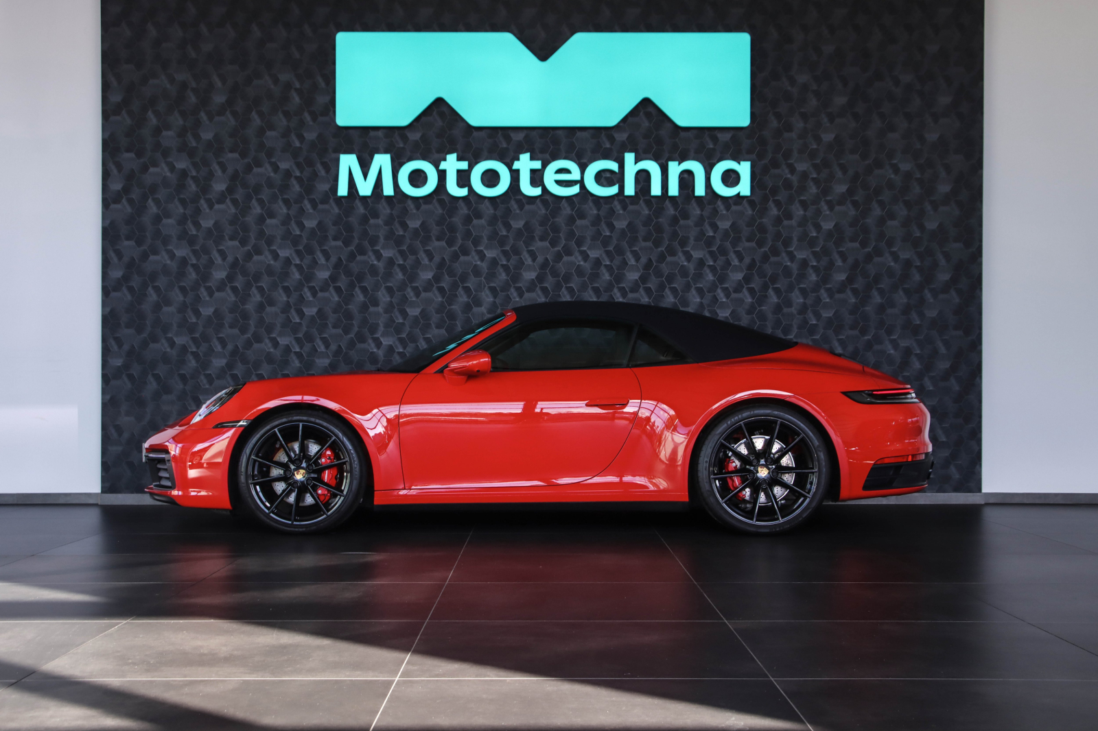 Porsche 911 - 2024