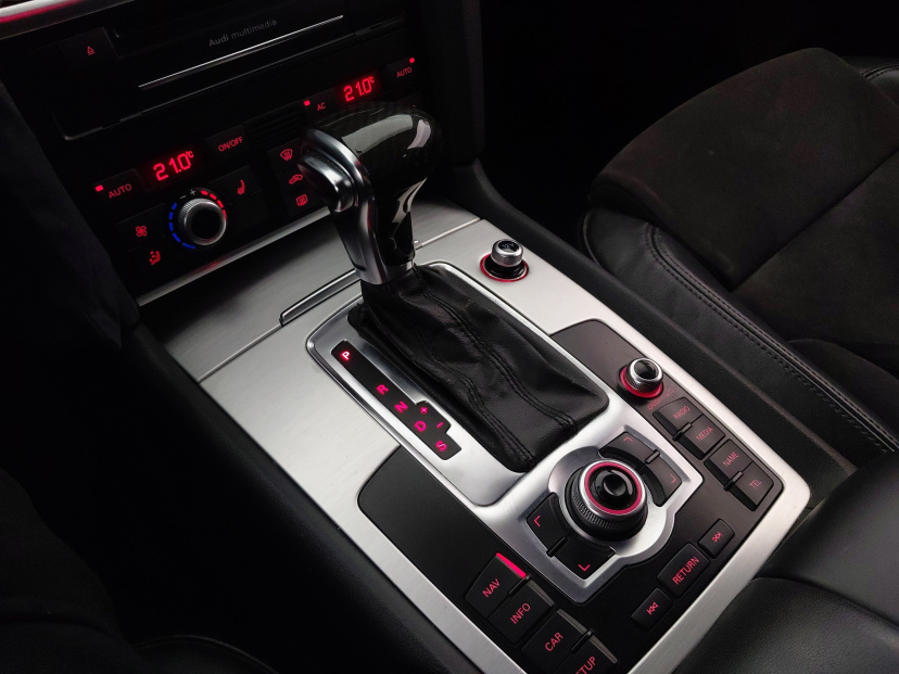 Audi Q7, 2010