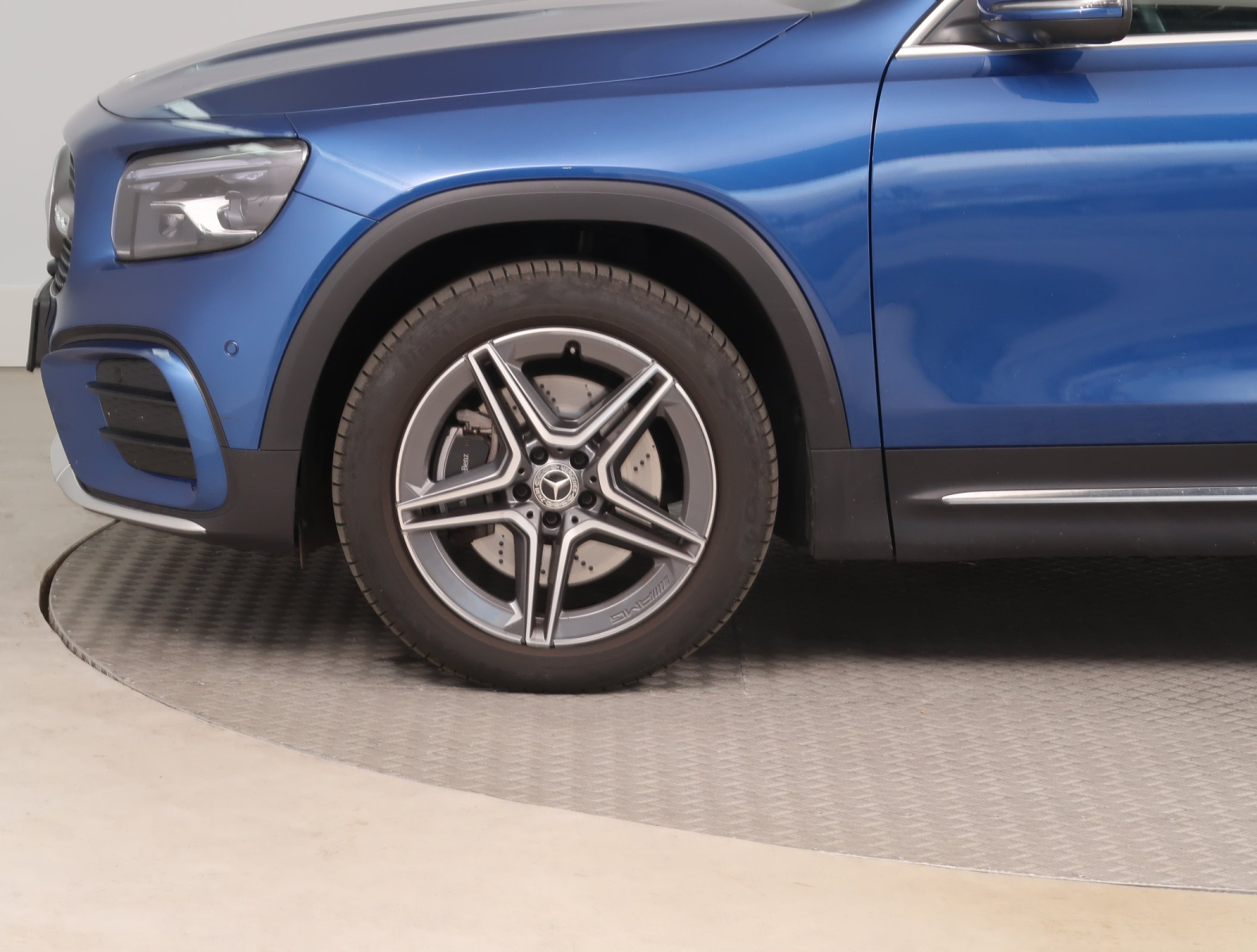 Mercedes-Benz GLB - 2025