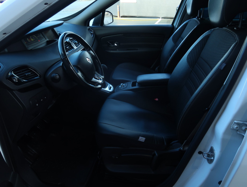 Renault Grand Scenic, 2015