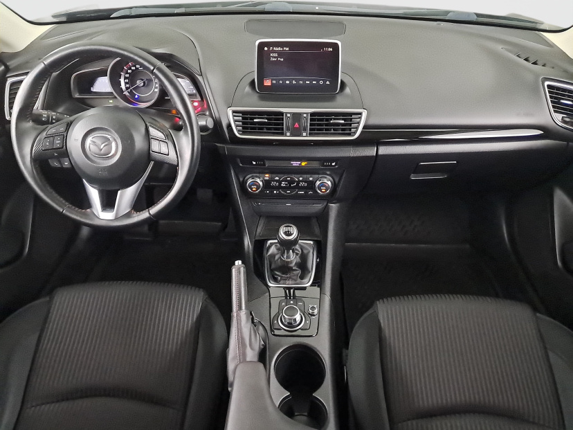 Mazda 3, 2016
