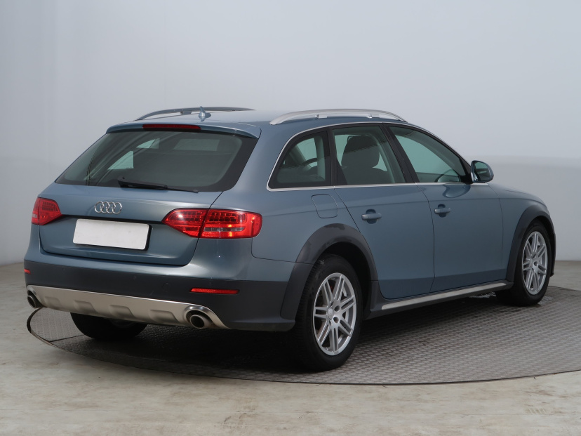 Audi A4 Allroad, 2010