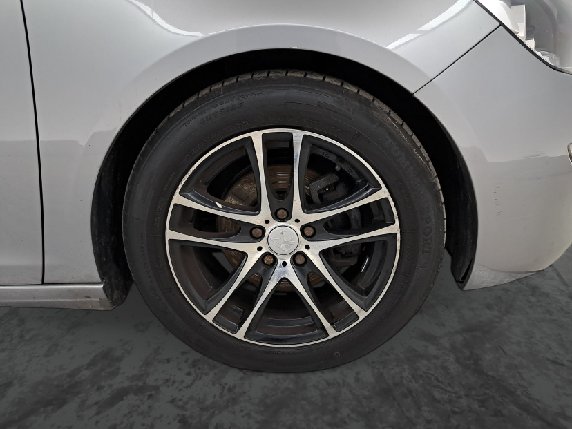 Peugeot 308, 2015