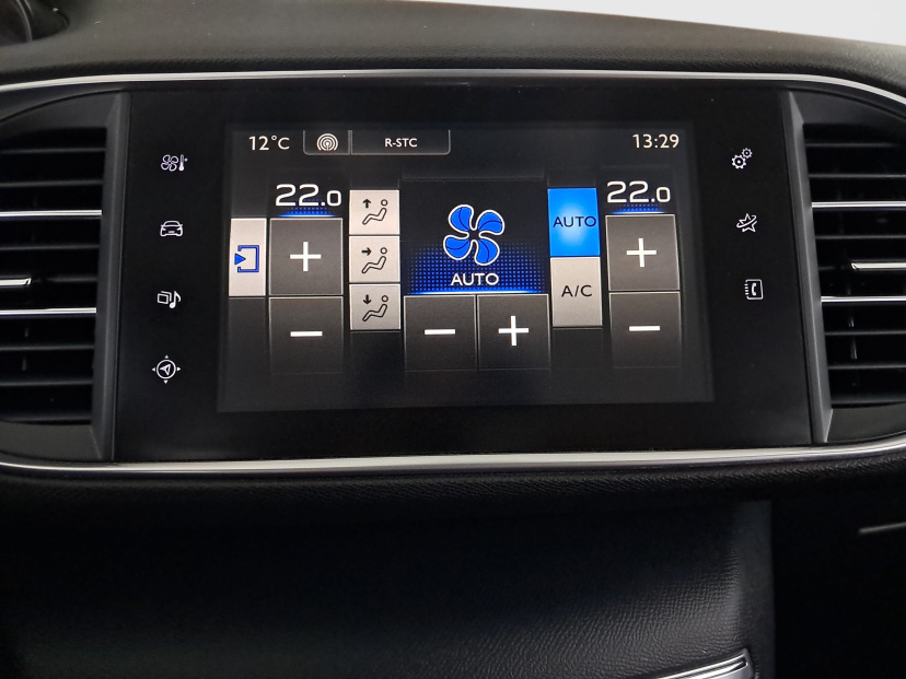 Peugeot 308, 2015