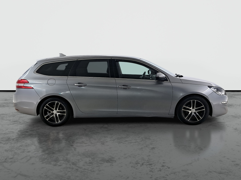 Peugeot 308, 2015