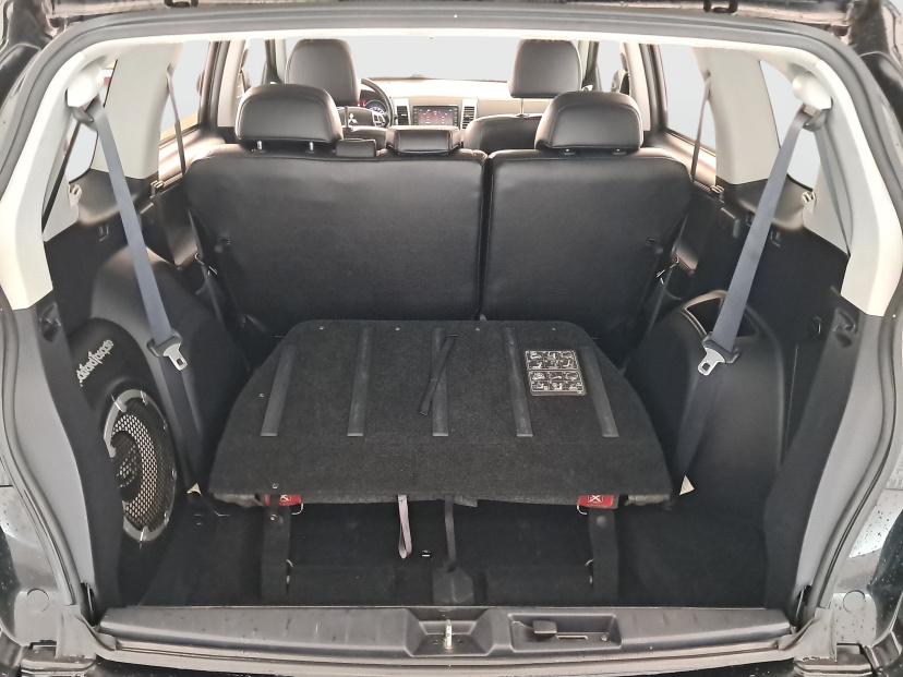 Mitsubishi Outlander, 2011