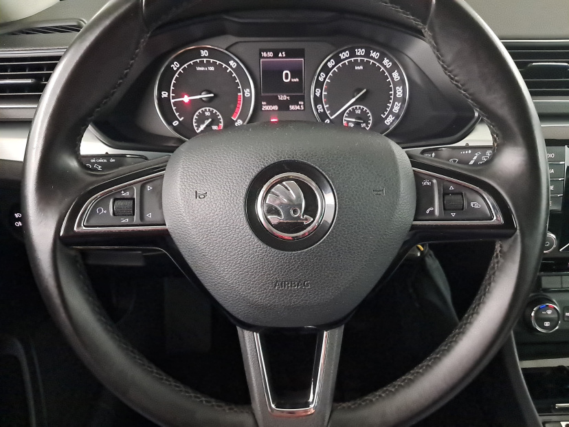 Škoda Superb, 2015