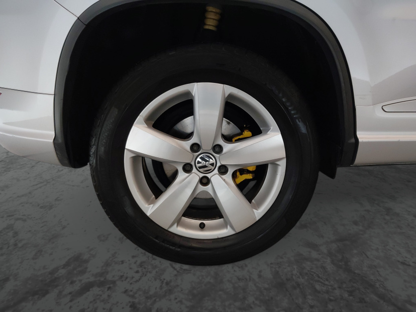 Volkswagen Tiguan, 2010