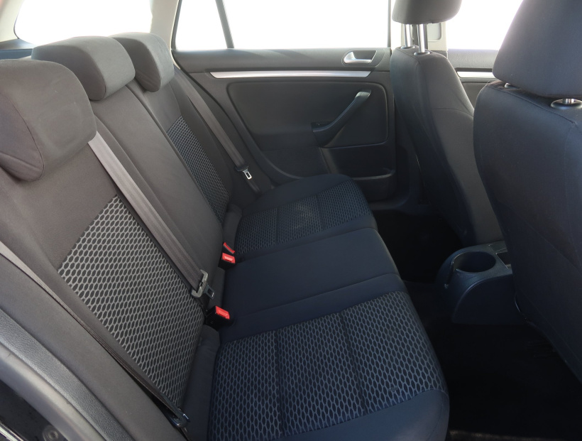 Volkswagen Golf, 2011