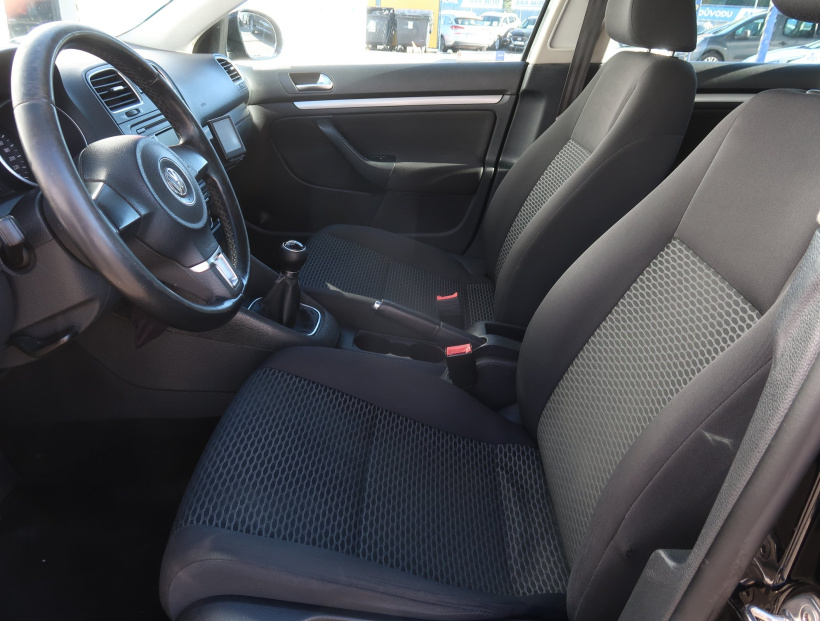Volkswagen Golf, 2011