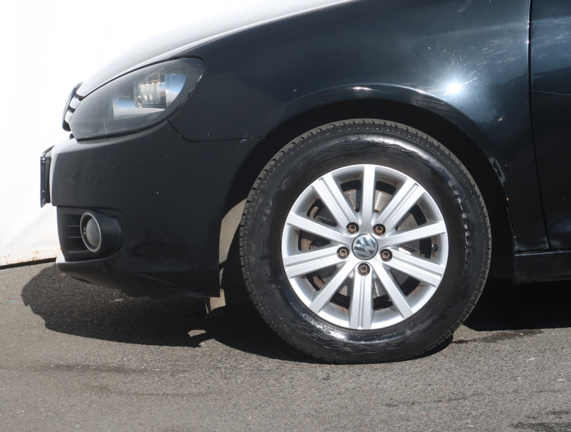 Volkswagen Golf, 2011