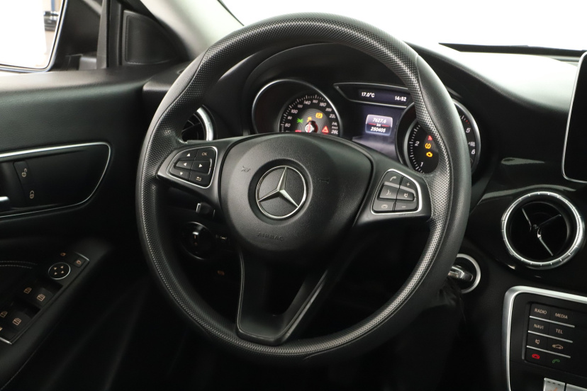 Mercedes-Benz CLA, 2016