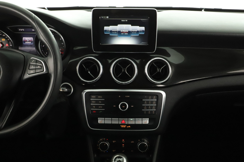 Mercedes-Benz CLA, 2016