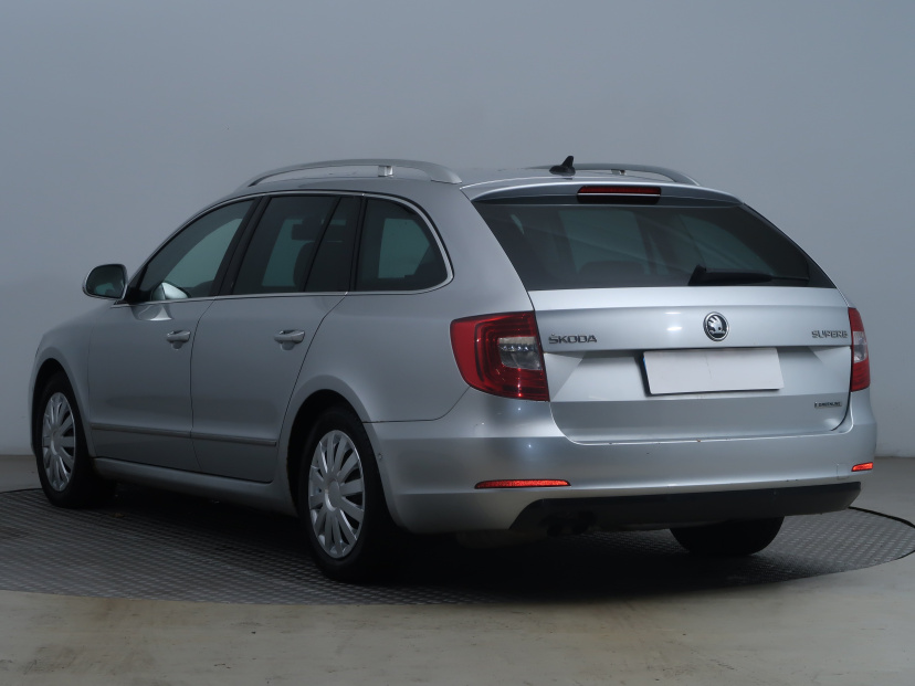 Škoda Superb, 2014