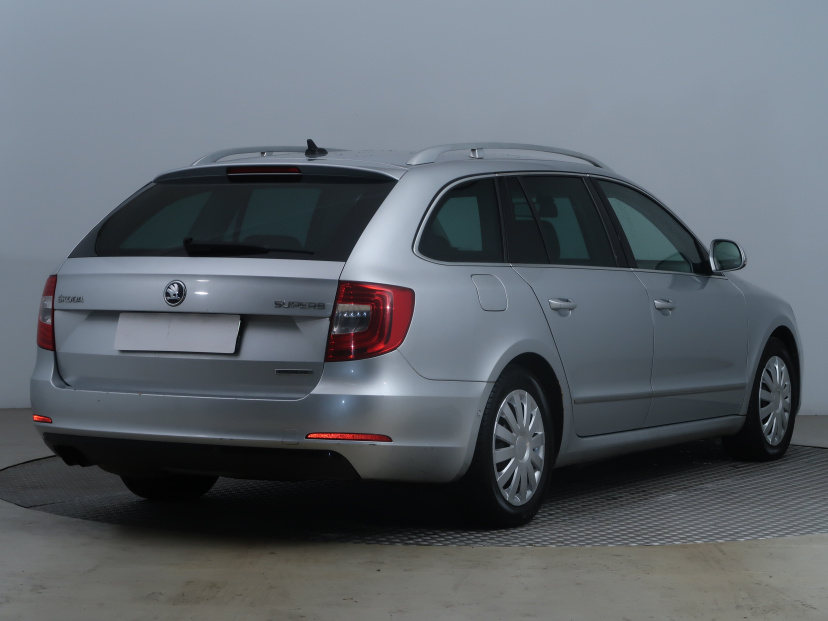 Škoda Superb, 2014