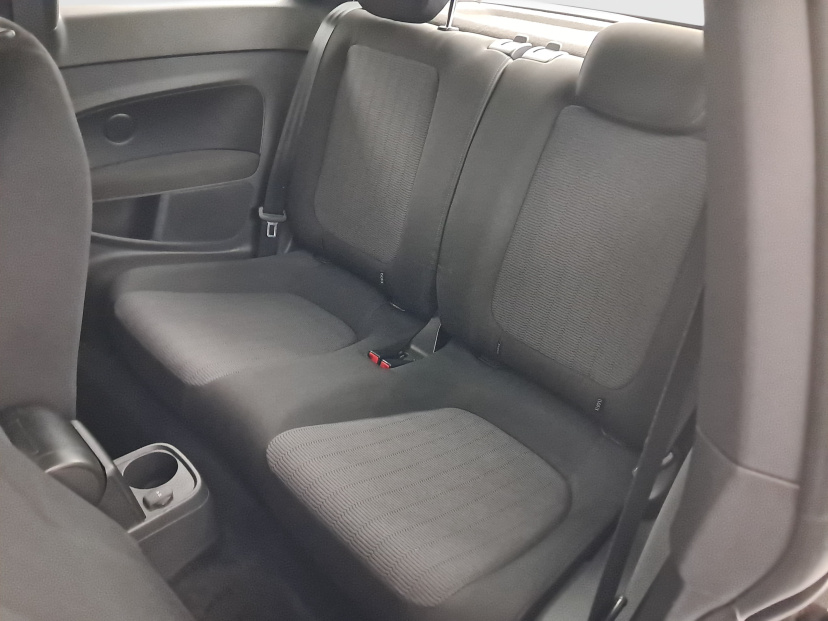 Volkswagen Beetle, 2013