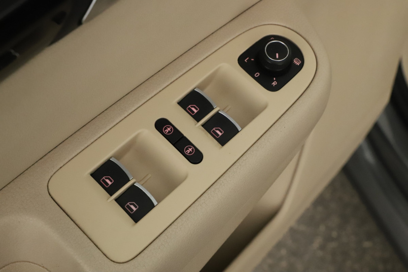 Volkswagen Sharan, 2015
