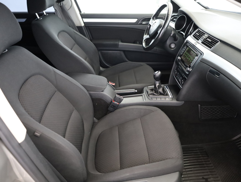 Škoda Superb, 2013