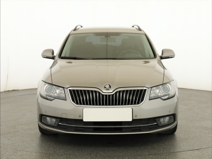 Škoda Superb, 2013
