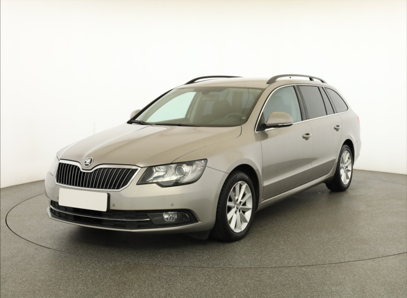 Škoda Superb, 2013
