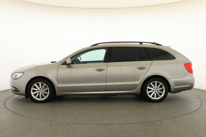 Škoda Superb, 2013