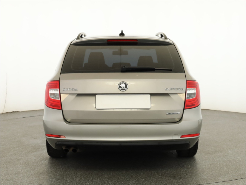 Škoda Superb, 2013
