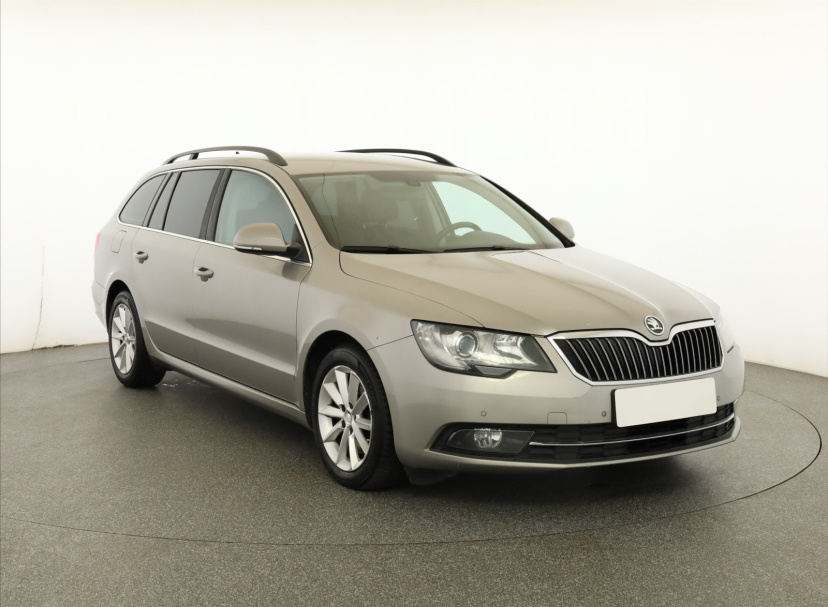 Škoda Superb, 2013