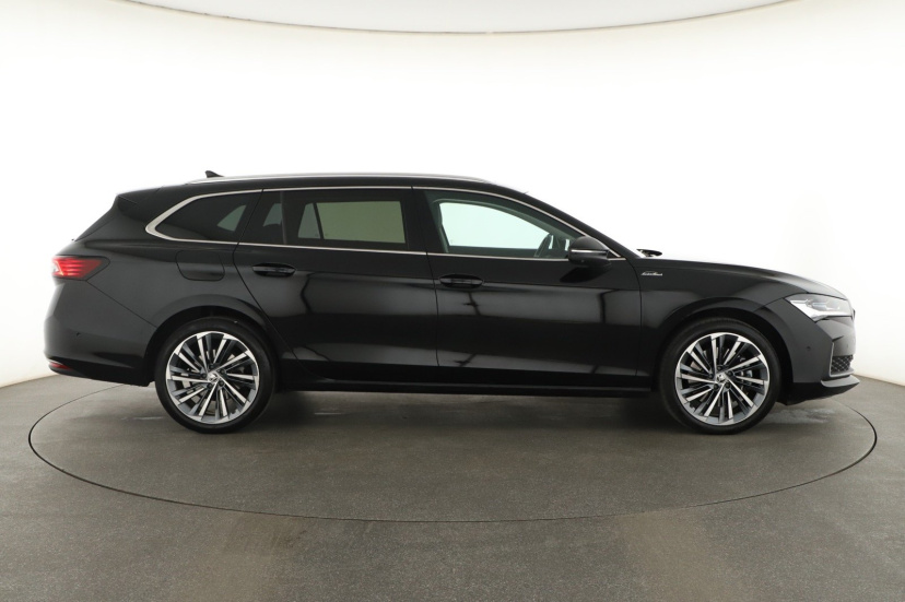 Škoda Superb, 2024