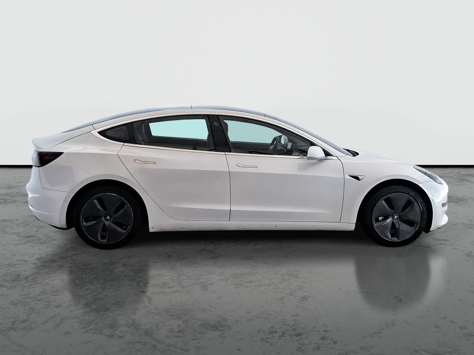 Tesla Model 3 Long Range AWD – fotografie 8