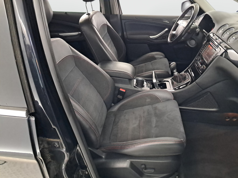 Ford S-Max, 2010