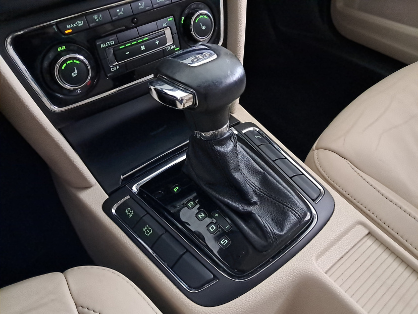 Škoda Superb, 2010